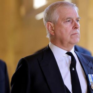 Buckingham Palace retira al príncipe Andrés todos sus honores militares