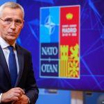 Stoltenberg dice a Zelenski que la OTAN intensificará su apoyo a Ucrania