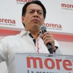Mario Delgado llama a diputados de Morena a ‘meter tijera’ al INE en el presupuesto de 2023
