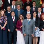 Gobernadores de Morena firman desplegado en favor de reforma electoral de AMLO