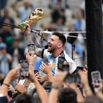 Lionel Messi levantó sin saberlo una falsa copa en su icónico post del Mundial