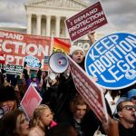 Corte Suprema de EE.UU. mantiene acceso a píldora abortiva