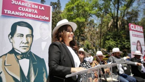Clara Brugada destaca legado político de Benito Juárez durante homenaje por su natalicio - RegeneraciónMX