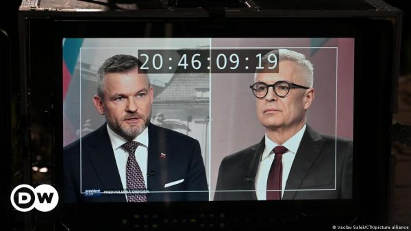 Pellegrini y Korcok a segunda vuelta en Eslovaquia