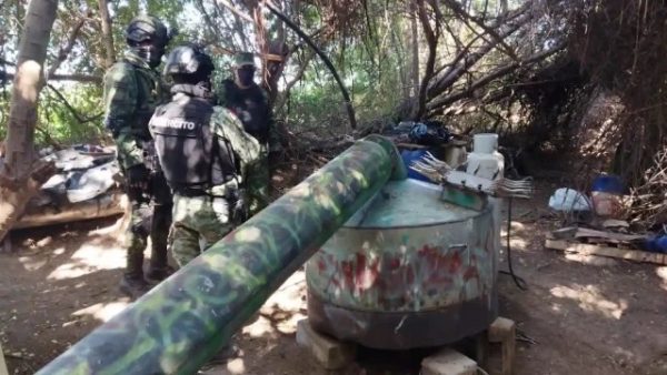 DEA advierte que cárteles subcontratan a personas especializadas en el sistema financiero internacional para lavar su dinero - Elefante Blanco