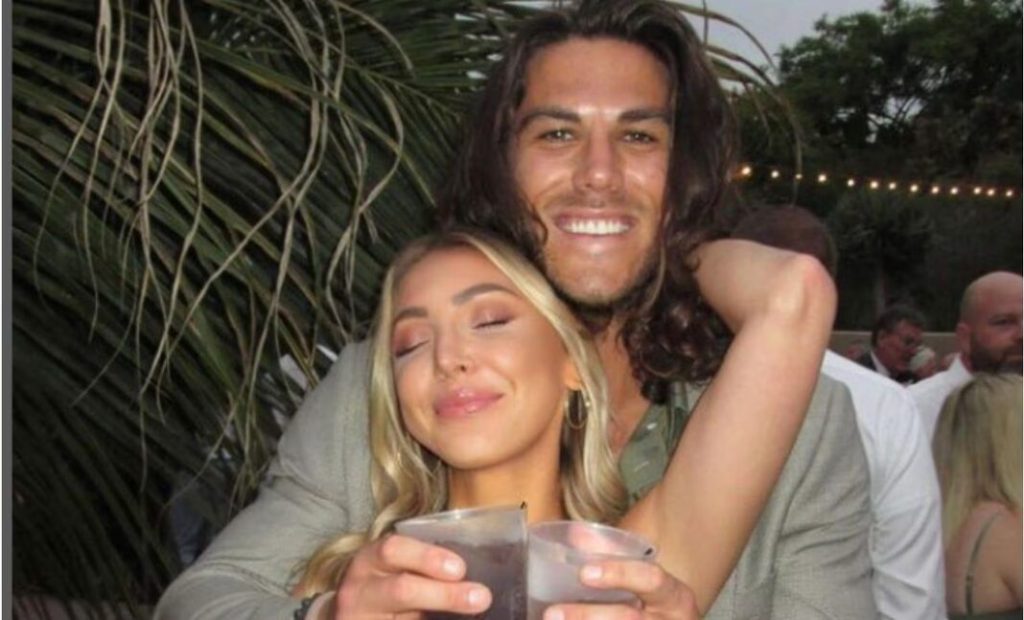 Novia del surfista asesinado en Baja California comparte conmovedor mensaje