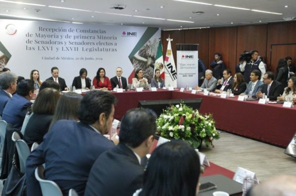 INE entrega constancias de validez a los senadores electos por mayoría relativa – Sentido Común