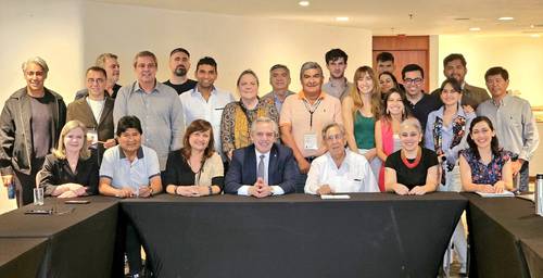 La Jornada: Lista, la delegación de observadores progresistas; se reúnen con Cárdenas