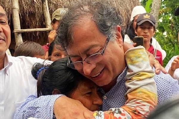 Triunfo de Gustavo Petro, Congreso aprueba reforma de pensiones