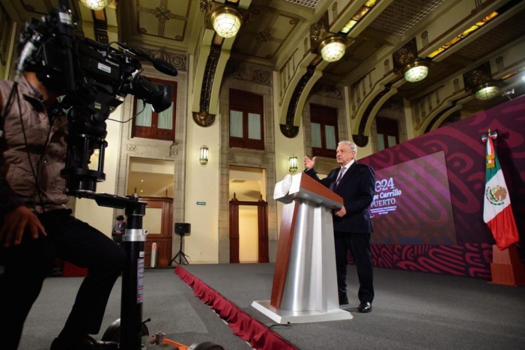 “Sería un acto de buena fe”: llama AMLO a Trump y Biden a comprometerse a regular venta de armas