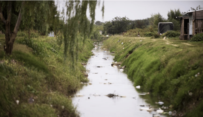Desigualdad climática: 4 de cada 10 barrios populares están expuestos al menos un factor de riesgo ambiental