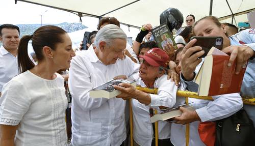La Jornada: En tierra de priístas, Sheinbaum ofrece que trabajará para todos