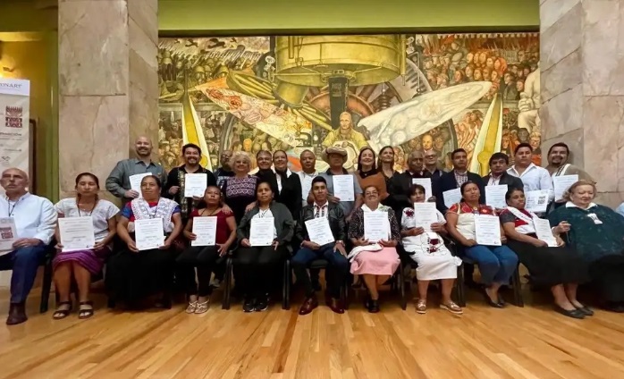 Reconocen labor de maestros artesanos en Bellas Artes | Radio Sonora