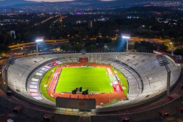 Aficionados de Pumas fueron agredidos en el Estadio Ciudad de los Deportes (VIDEO)