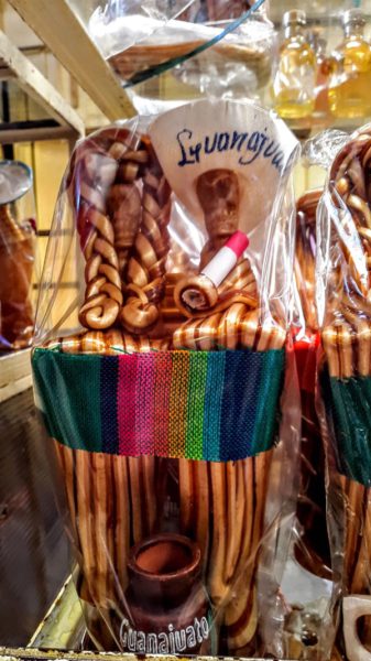 Charamuscas, dulces típicos de Guanajuato con formas humanas - México Desconocido