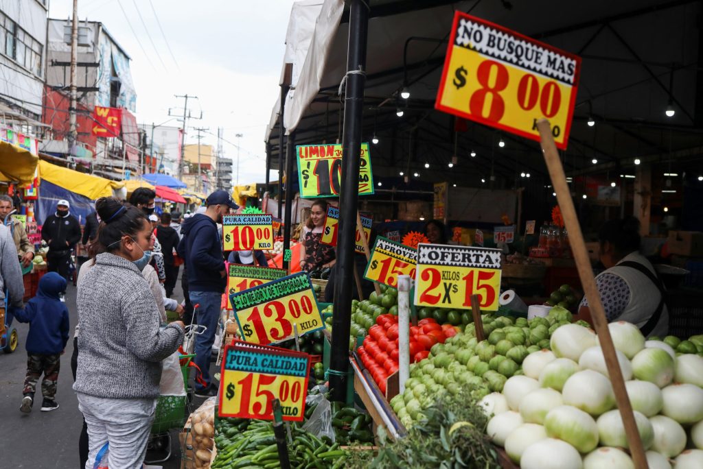 Inflación en México desacelera más de lo esperado en 1ra quincena septiembre