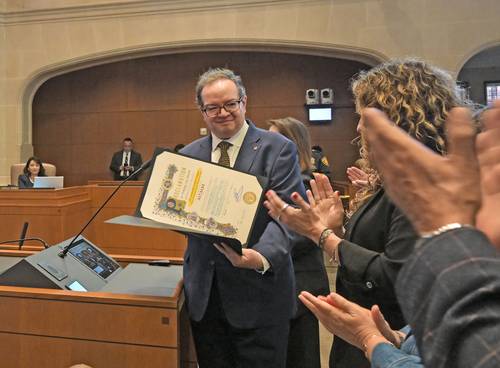 La Jornada: Recibe rector Lomelí nuevo edificio de la UNAM en San Antonio, Texas