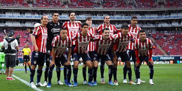 Rayados pone a prueba la férrea defensa de Chivas en el Akron