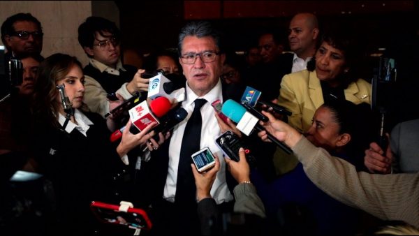 Acuerda Morena proponer a Sergio Gutiérrez como presidente de la Mesa Directiva y a Dolores Padierna como vicepresidenta, informa Ricardo Monreal