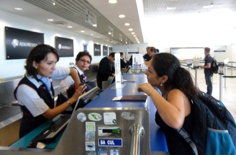 Aeroméxico da este anuncio a sus usuarios