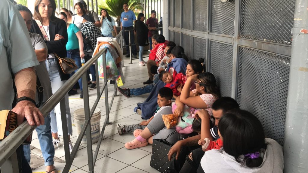 Continúa Nogales brindando apoyo social a migrantes | Radio Sonora