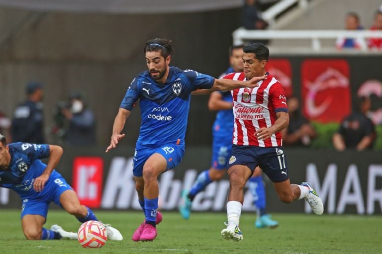 ¿Cuál fue el primer fichaje más caro en la historia de la Liga MX?