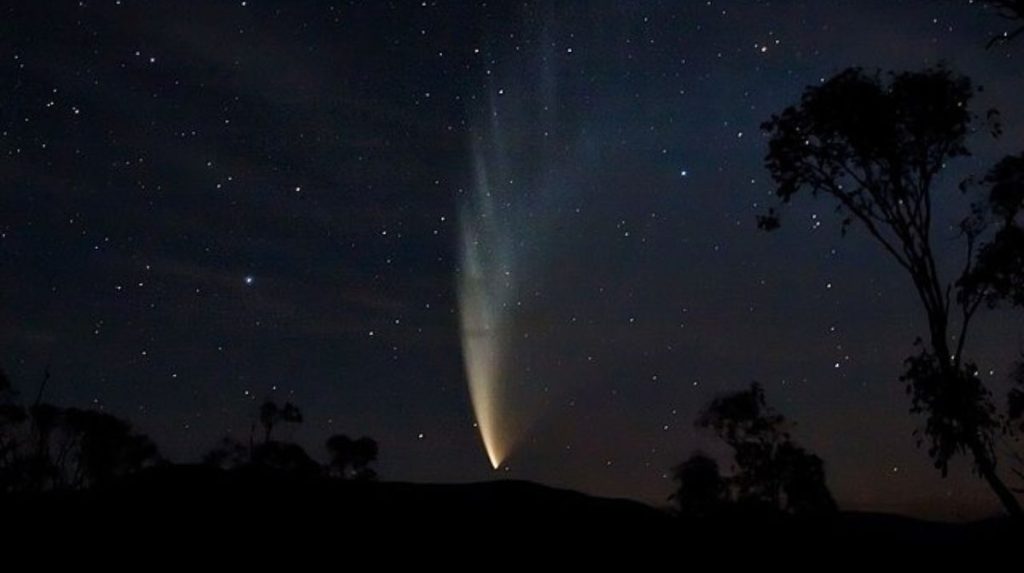 De dónde viene el cometa Atlas, el astro que embellece la bóveda celeste este octubre - National Geographic en Español