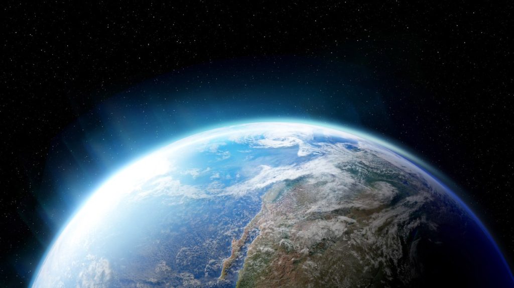 Descubren por qué la atmósfera de la Tierra tiene fugas