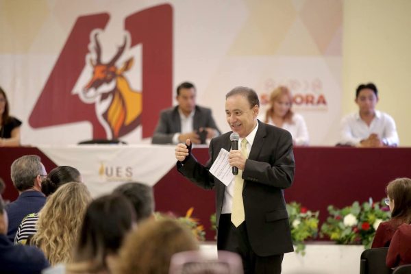Destaca Gobernador Durazo promoción del Plan Sonora para formación de estudiantes de la UES | Radio Sonora