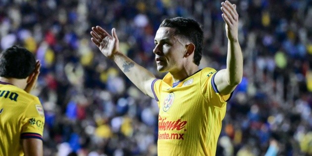 Fidalgo le da el triunfo al América sobre Rayados