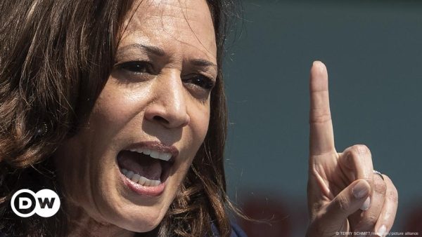 Harris dice que Trump "degrada" la presidencia de EE.UU.
