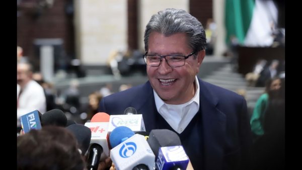 Iniciativa que reafirma la prevención de impugnaciones contra reformas a la Constitución es para evitar uso discrecional de órganos de justicia: Ricardo Monreal