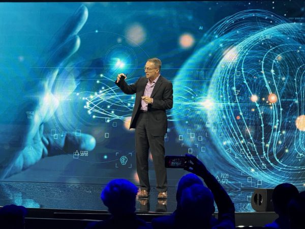 Intel y AMD se alían contra ARM: un pacto entre rivales para salvar x86