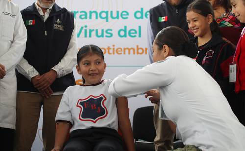 La Jornada: Comienza el día 15 la vacunación contra influenza y covid-19: IMSS