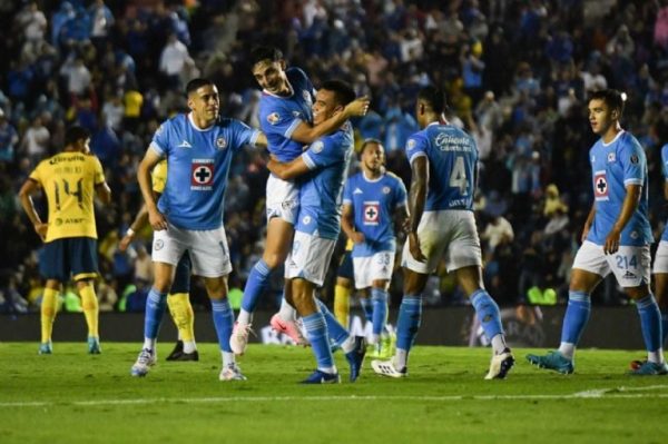Los bombazos que Martín Anselmi le exigiría a Cruz Azul para quedarse