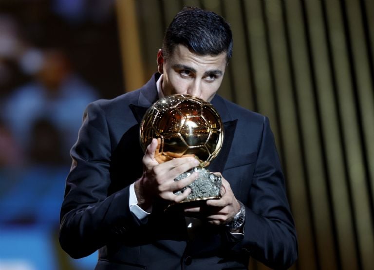 ¿Por qué Rodri ganó el Balón de Oro? Las reacciones y memes tras la polémica con Vinicius Jr.