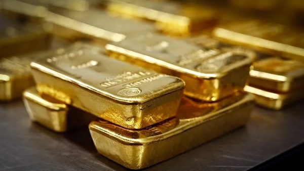 Precio del oro alcanza récord por encima de 2 mil 700 dólares | Radio Sonora