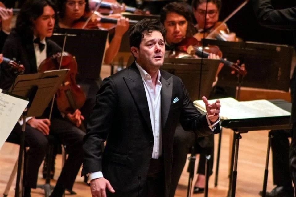 Premian en Alemania al tenor Arturo Chacón-Cruz | Radio Sonora