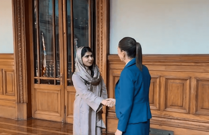Presidenta se reúne con Malala Yousafzai en Palacio Nacional
