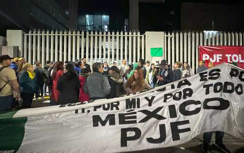 Reanudar hoy labores o castigo a paristas, ordena el CJF entre protestas