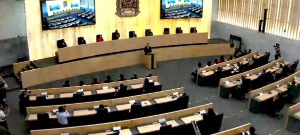 Acude César Yáñez a la inauguración de la nueva sede del Congreso de Puebla