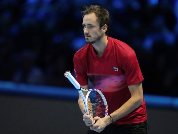 Carlitos Alcaraz vence a Andrey Rublev y sigue vivo en las ATP Finals