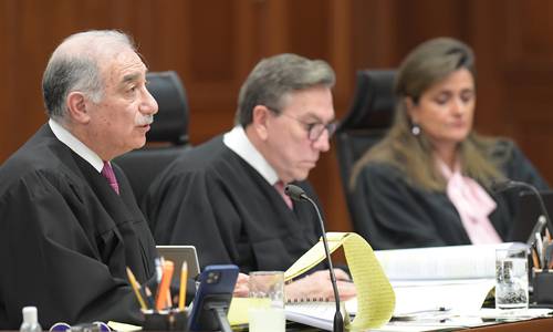 Celebra Morena; se lamentan PRI y PAN