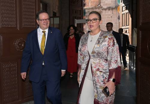 Firman convenio la UNAM y la Universidad Nicolaíta