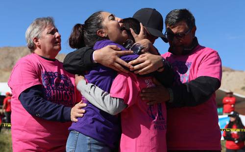 Habilitan puente temporal con EU y reúnen a 200 familias migrantes