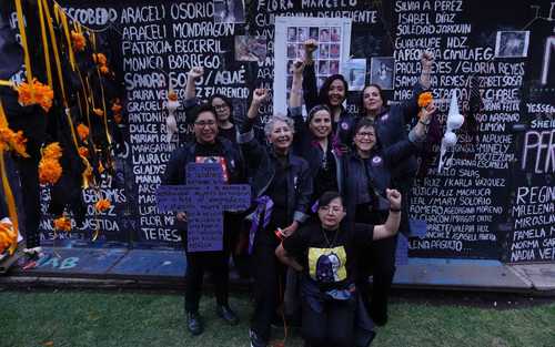 Honran a víctimas de feminicidio