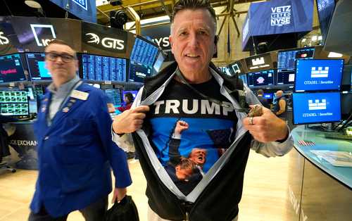 Promesa de bajar impuestos impulsa las bolsas y al dólar