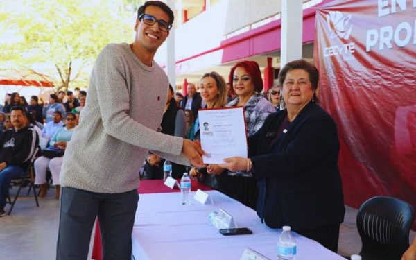 Refuerzan campaña para que egresados del Cecytes Sonora puedan titularse