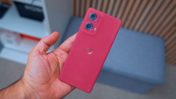 Desplome de precio de este móvil Motorola: solo 249 euros, con Qualcomm, cámara de 50 MP y 5000 mAh