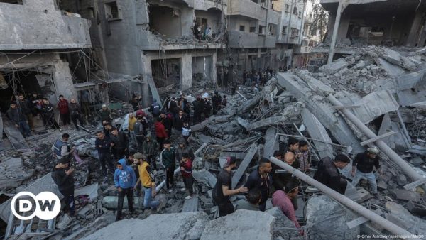 La Defensa Civil de Gaza reporta 40 muertos en bombardeos israelíes